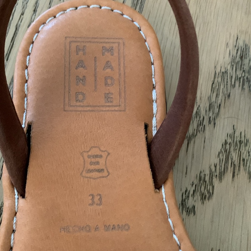 NEW kid sandals size 33 - Picture 2 of 3